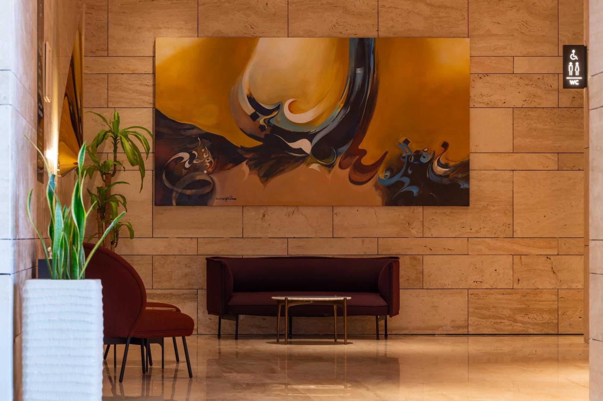 Shirvan Hotel City Yard Djedda Buitenkant foto The lobby of the hotel