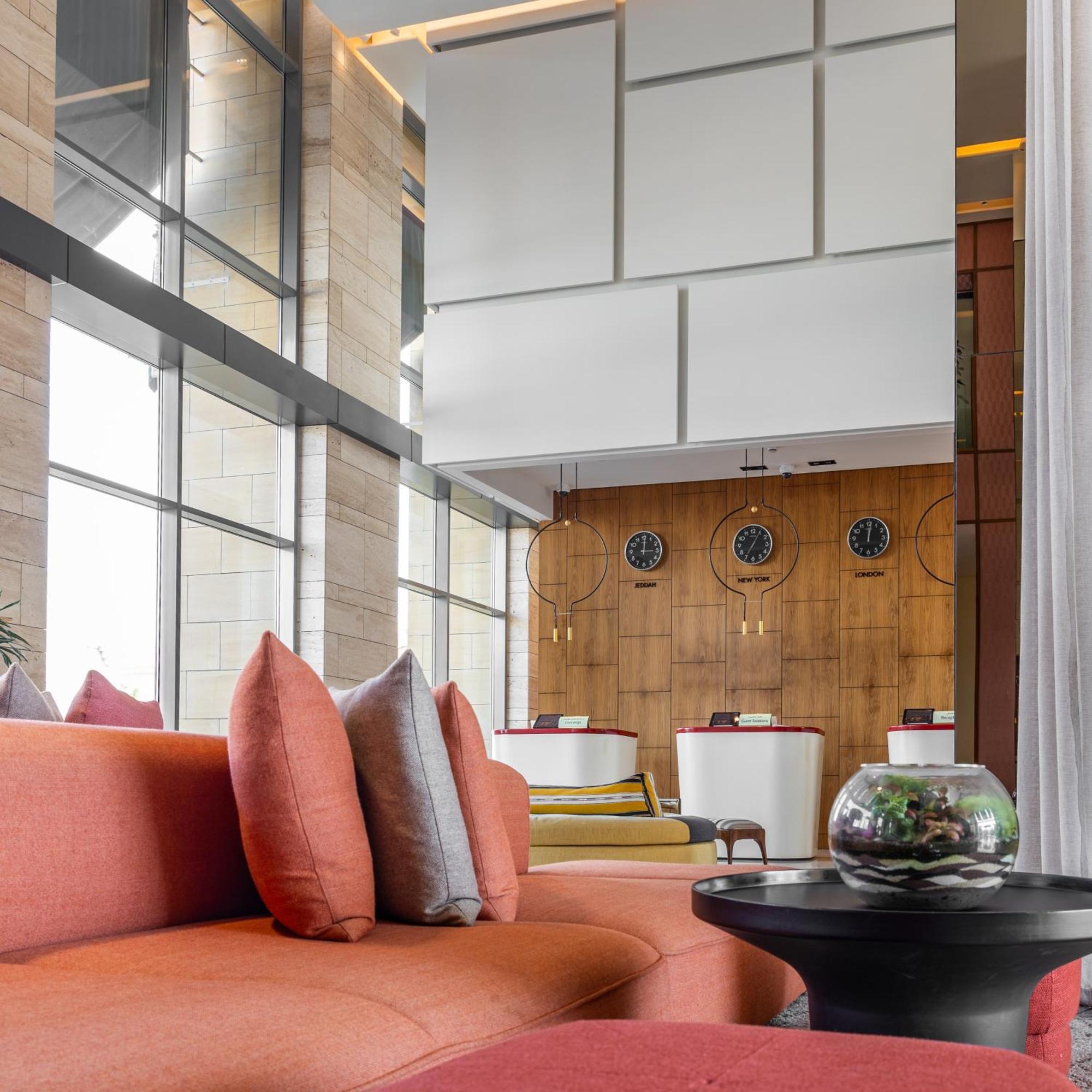 Shirvan Hotel City Yard Djedda Buitenkant foto The lobby of the hotel