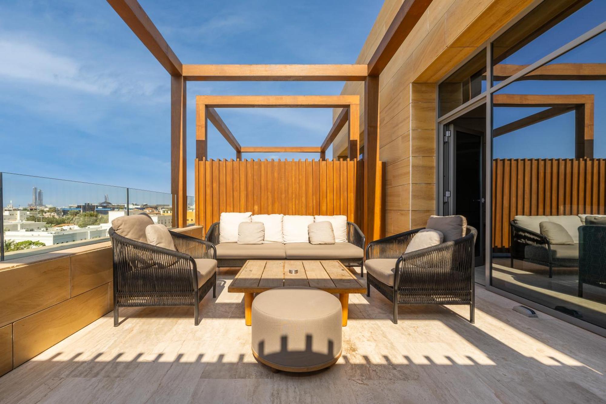 Shirvan Hotel City Yard Djedda Buitenkant foto The Terrace